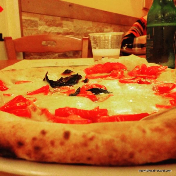 sorbillo pizza naples food italy