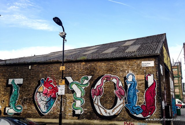 Mutiny Frankie Strand street art hackney london