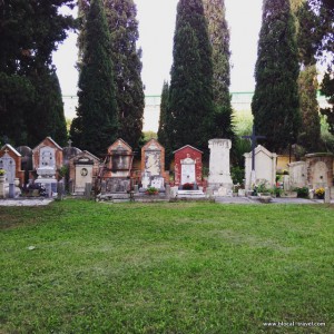 Cimitero della Parrochietta Roma cemeteries in rome