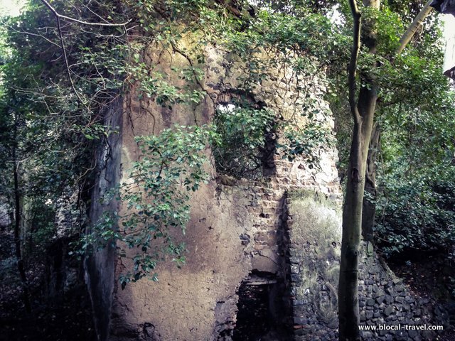 galeria antica ghost town italy