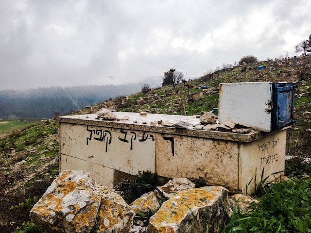 jewish cemetery in zefat trip to israel